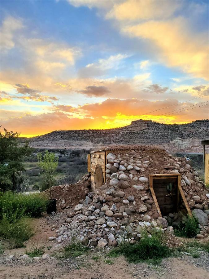 Отель Cave, Yurt, Bubble And Other Glamping Adventures Седона Экстерьер фото